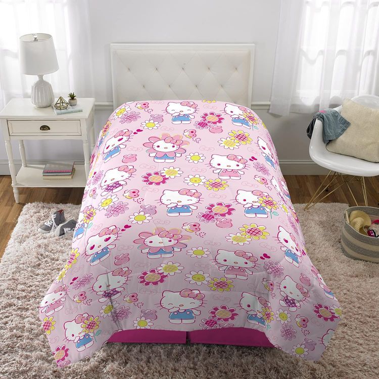 No. 3 - Hello Kitty Comforter - 4